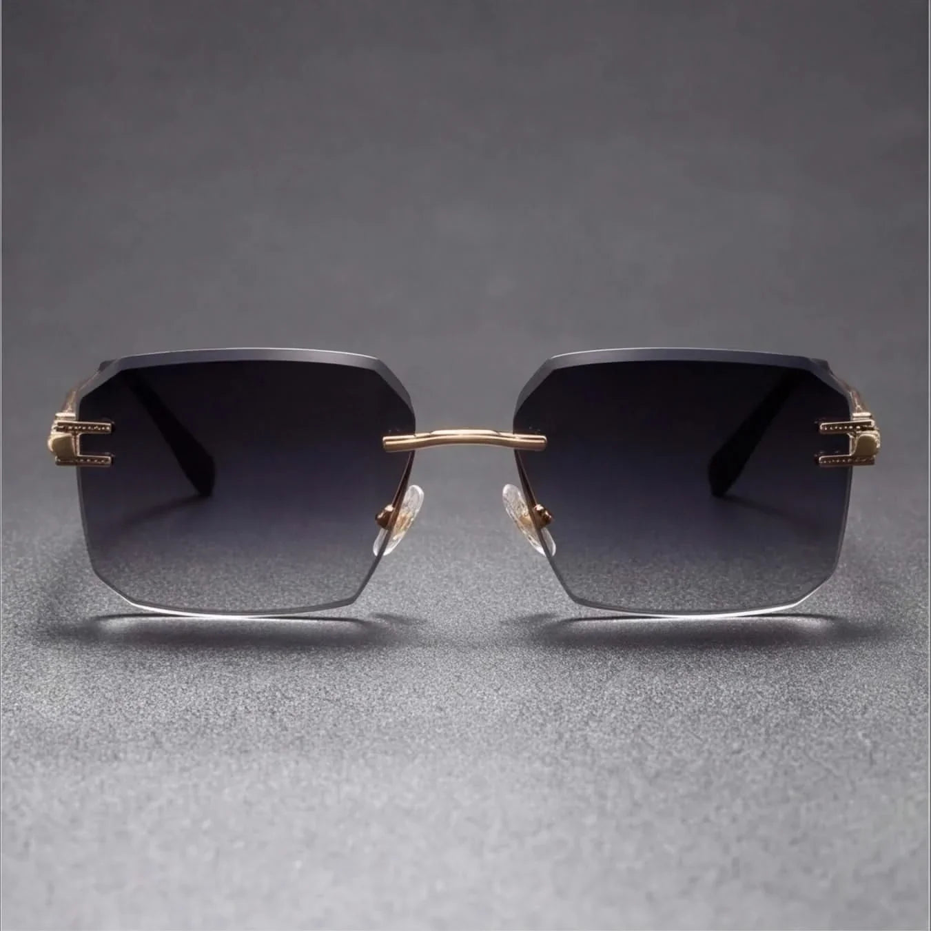Anti-glare sunglasses offering clear vision and sun protection. Unisex lightweight fashion eyewear for daily use.