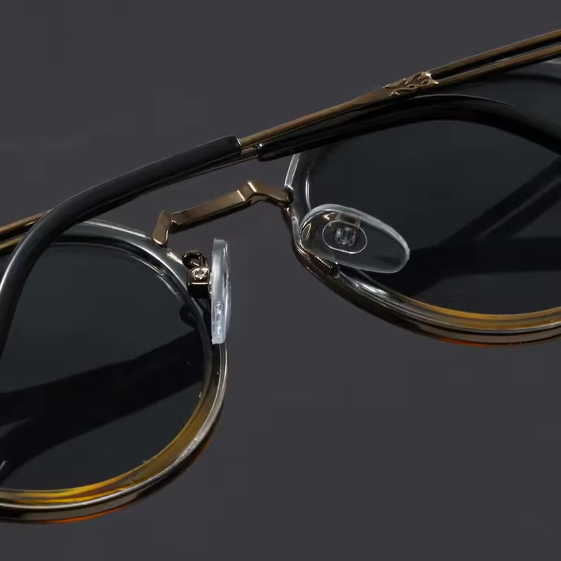 Durable metal frame UV protection sunglasses, a stylish unisex fashion accessory.
