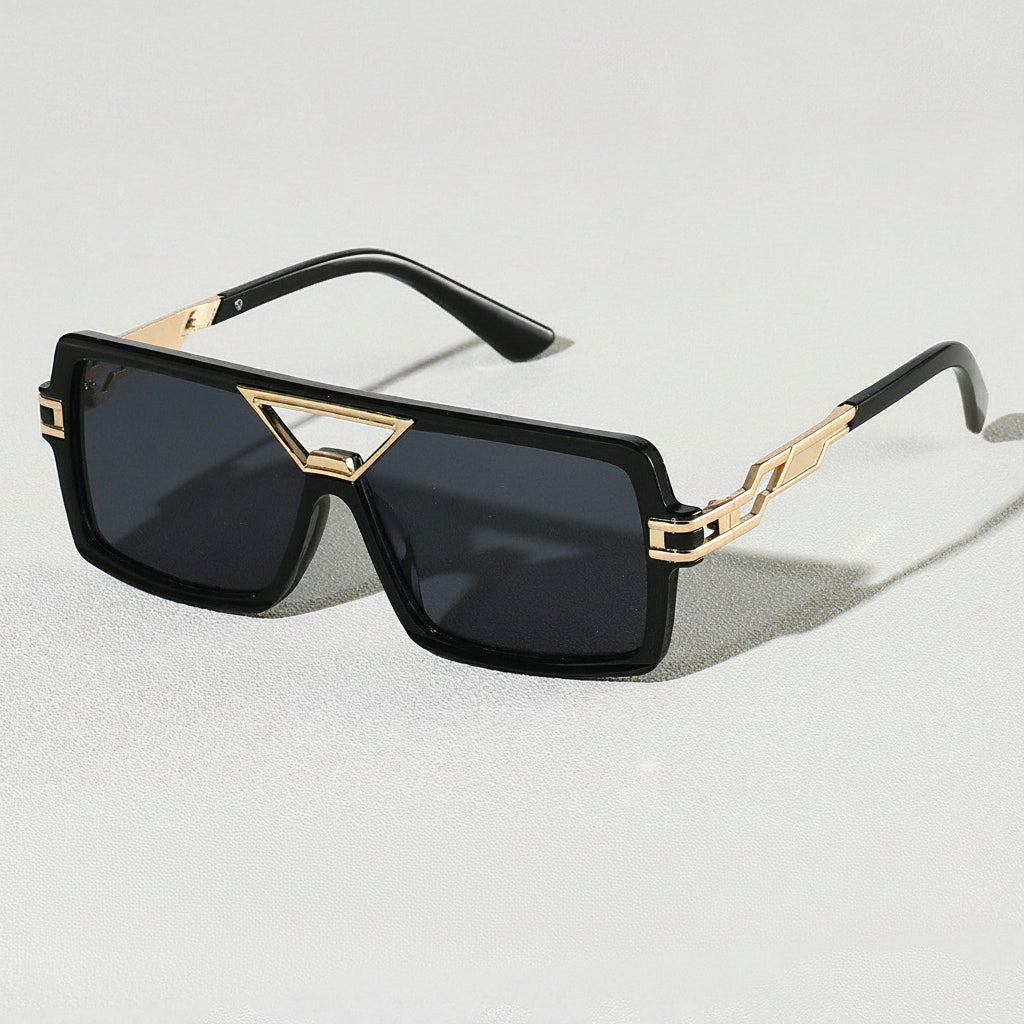 Dark-lensed unisex fashion eyewear, delivering ultimate UV400 protection & a stylish look.