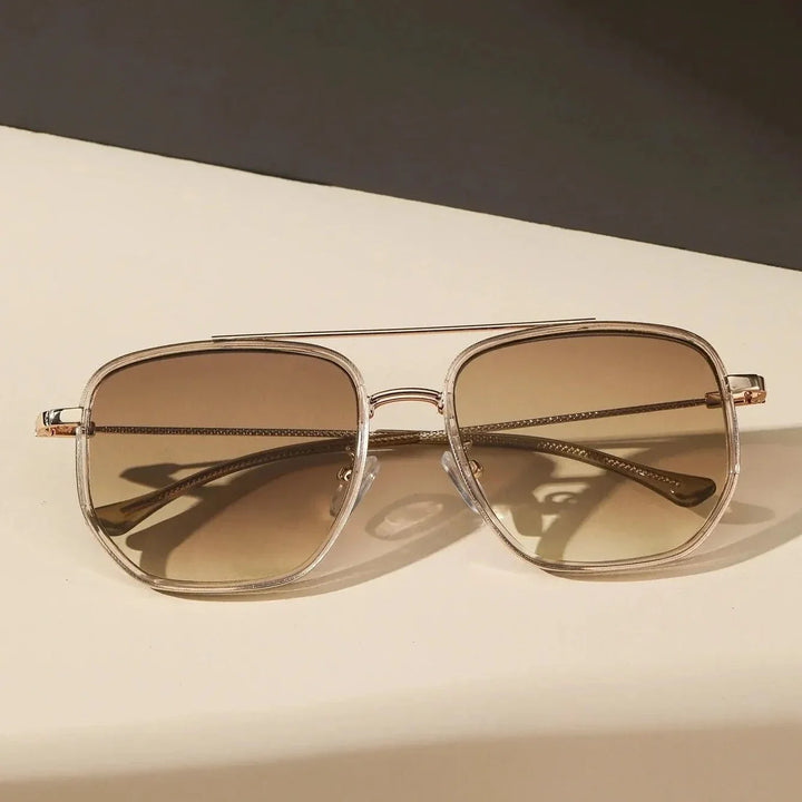 Trendy unisex sunglasses, perfect for any outfit, with excellent UV protection for bright days.