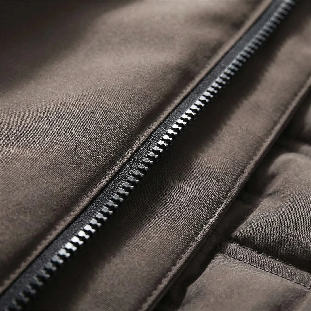 Unisex thermal windbreaker, a reliable winter coat for snowy adventures & windy trails. Ultimate outdoor protection.