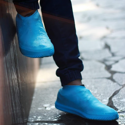 Heavy-duty reusable non-slip shoe covers, perfect for mud protection & outdoor activities. Durable waterproof footwear accessory.