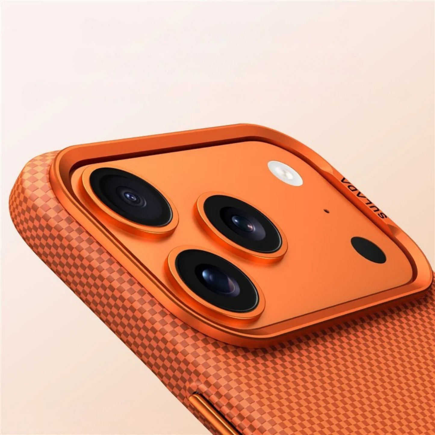 Enhanced iPhone protection: ultra-slim MagSafe case, anti-slip grip & camera guard.
