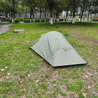 Expedition-ready 1-person ultralight tent, built for durability and waterproof performance.
