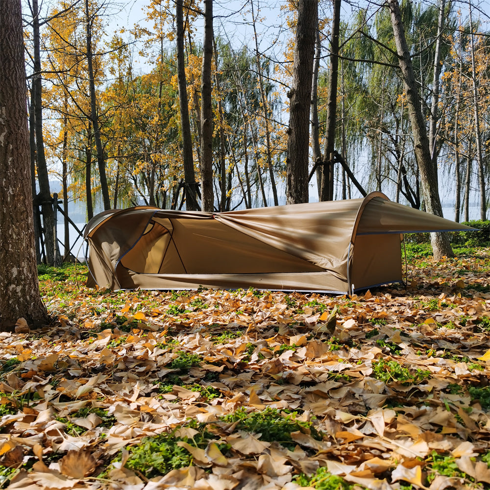 Unisex outdoor gear: 1kg ultralight bivy tent shelter with a sleeping bag inside.