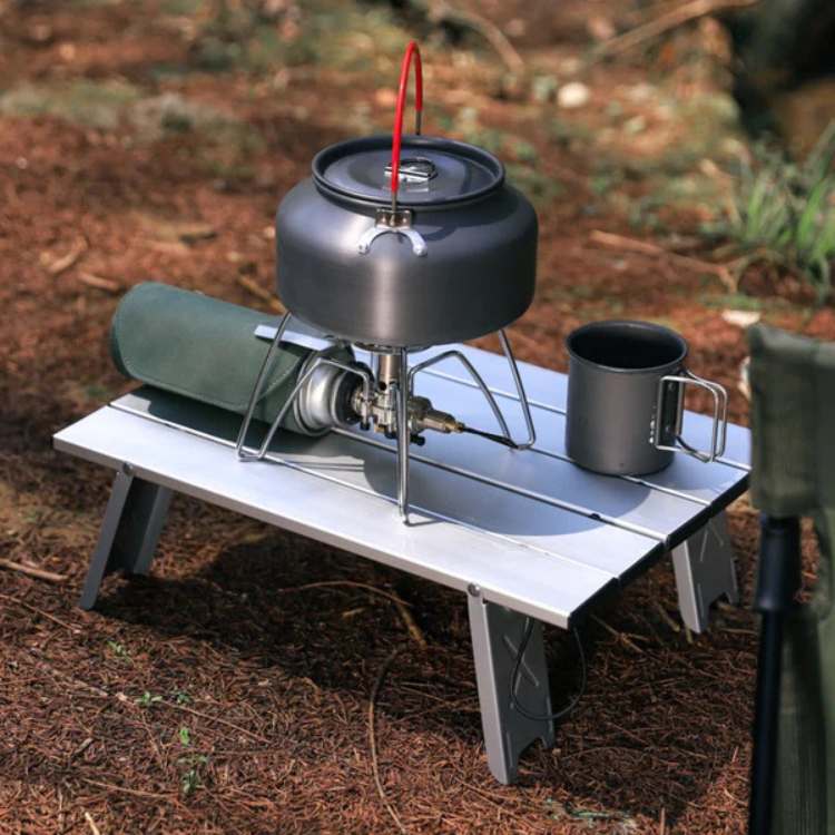 Durable aluminum camping table, ultralight design for outdoor and picnic use