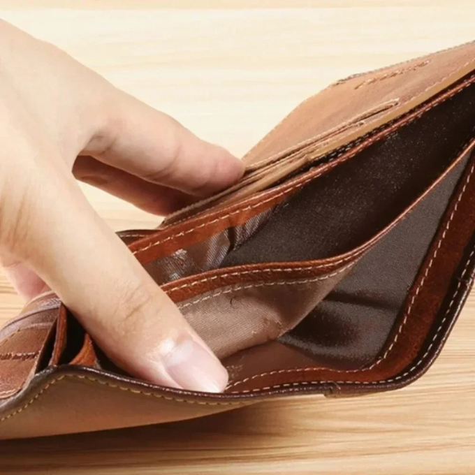 Textured genuine leather vintage wallet for unisex everyday carry. A durable men's & women's accessory.