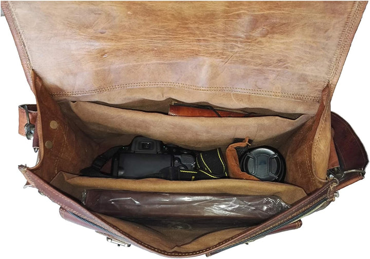 Versatile unisex vintage leather messenger bag, ideal for work, travel, or everyday carry. Durable crossbody.
