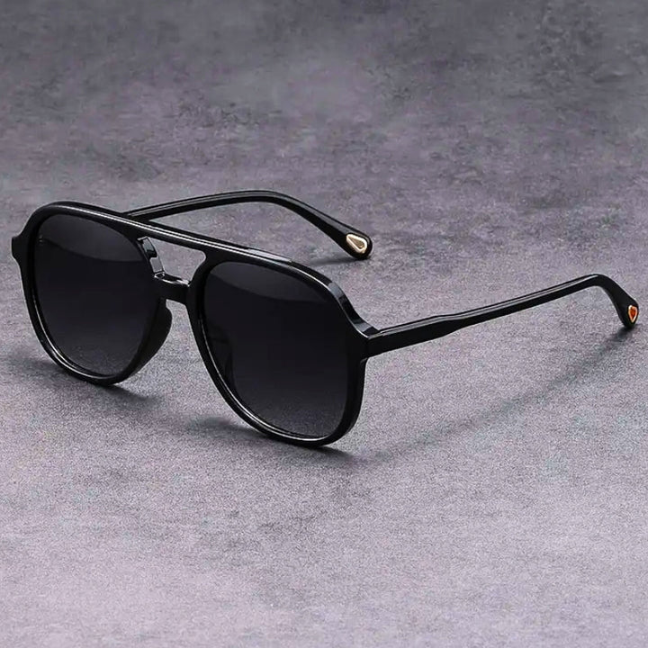Unisex vintage eyewear with UV400 protection & gradient lenses. Fashionable eye protection for men & women.