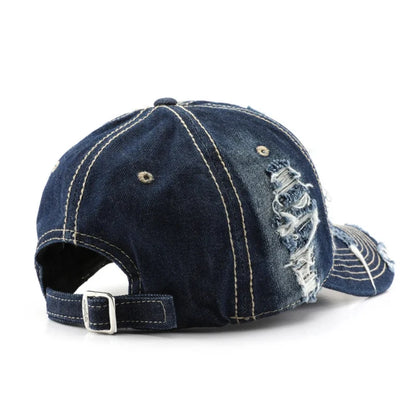 Retro washed denim baseball cap, unisex. Adjustable cotton hat for an everyday, casual vintage look.