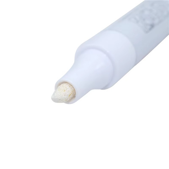 Vibrant oily ink tire paint pen for permanent car wheel decoration, vehicle styling & detailing.
