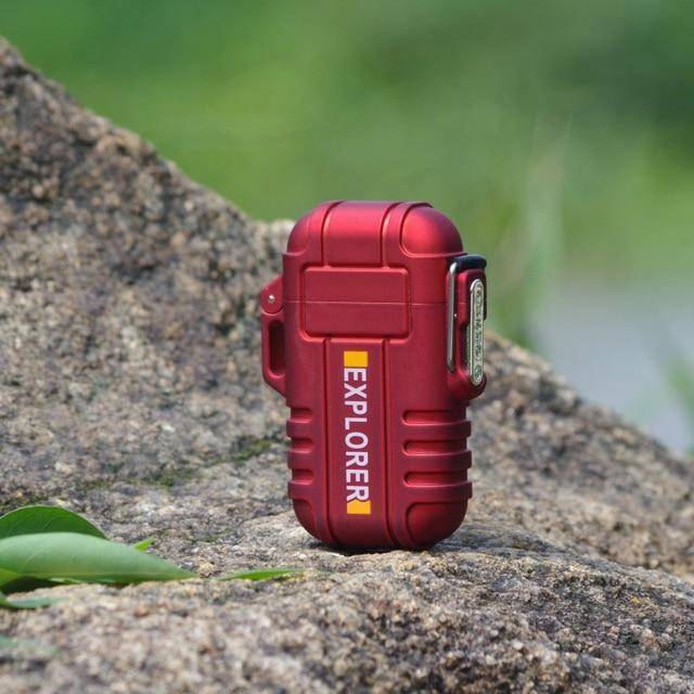 Electric lighter for camping, close-up of the arc, demonstrating its windproof functionality