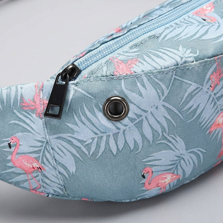 Secure unisex waterproof fanny pack for travel & outdoor sports. Keep essentials safe in this hands-free polyester waist bag.