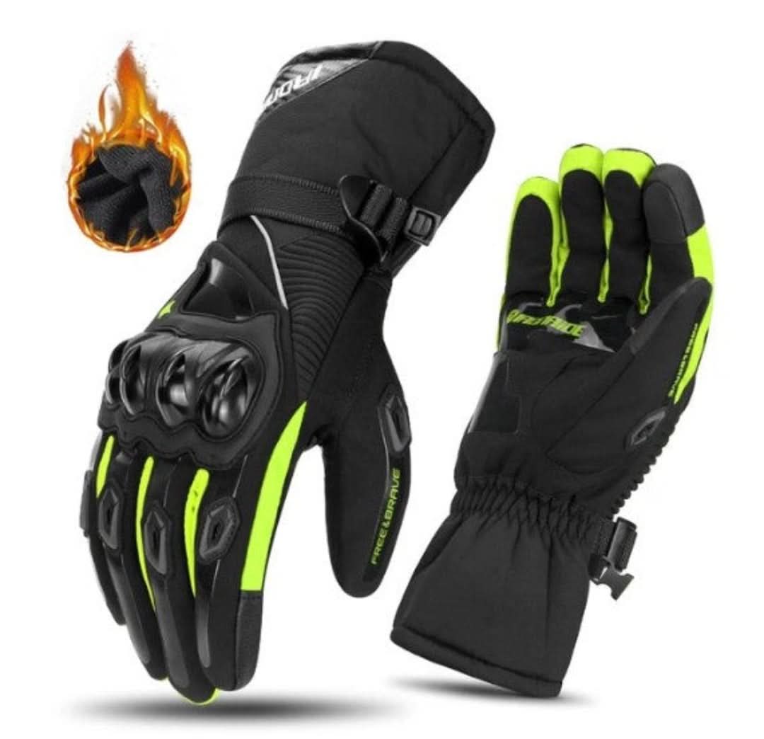 All-weather protective motorcycle gloves. Waterproof & warm for winter rides, designed for cold weather conditions.