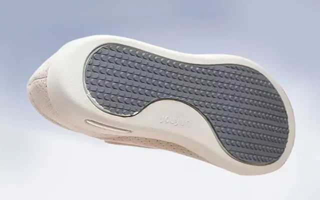 Supportive diabetic shoes with extra wide fit, ideal for swollen feet, reducing pressure & improving foot health.
