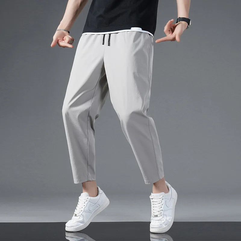 Comfortable unisex Zephy pants, perfect for everyday casual wear. Flexible and soft stretch fabric.