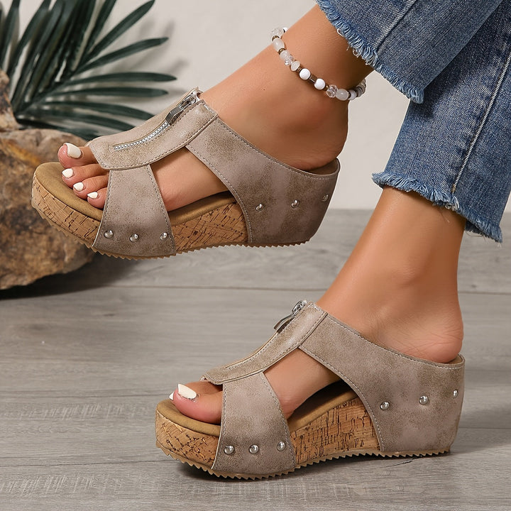 Textured sole of Vera women's platform wedge sandals, built for comfort and reliable traction.