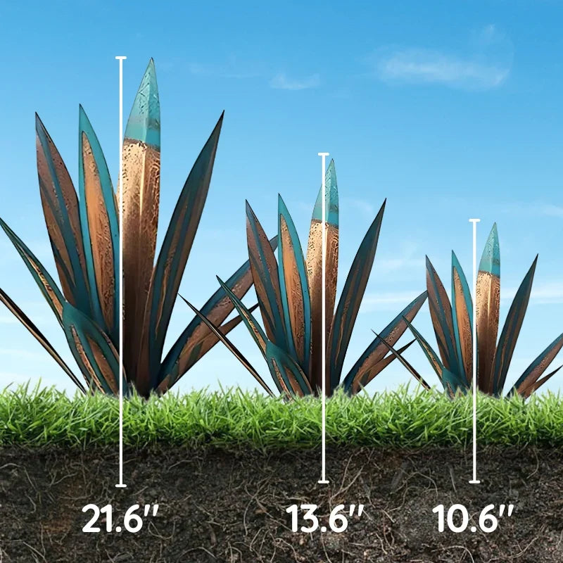 Agave Americana metal decorative plant, vibrant outdoor garden decor & weather-resistant home accent.