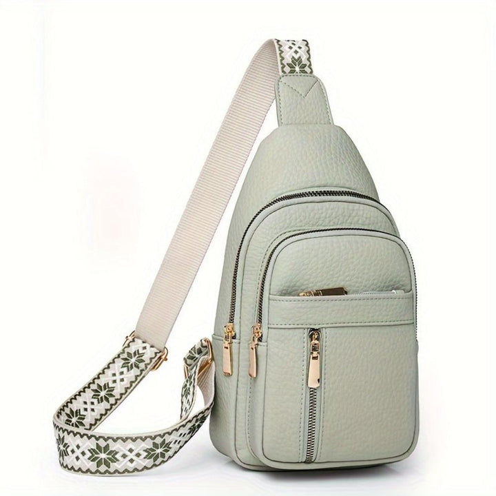 White leather vintage shoulder bag, a versatile fashion accessory for women.