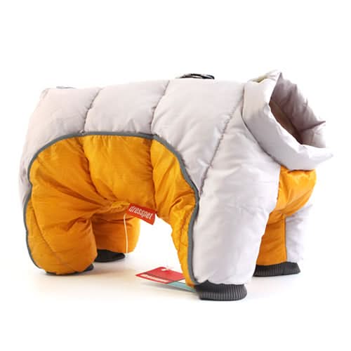 Outdoor dog coat, warm, waterproof, featuring reflective stripes for chilly adventures.