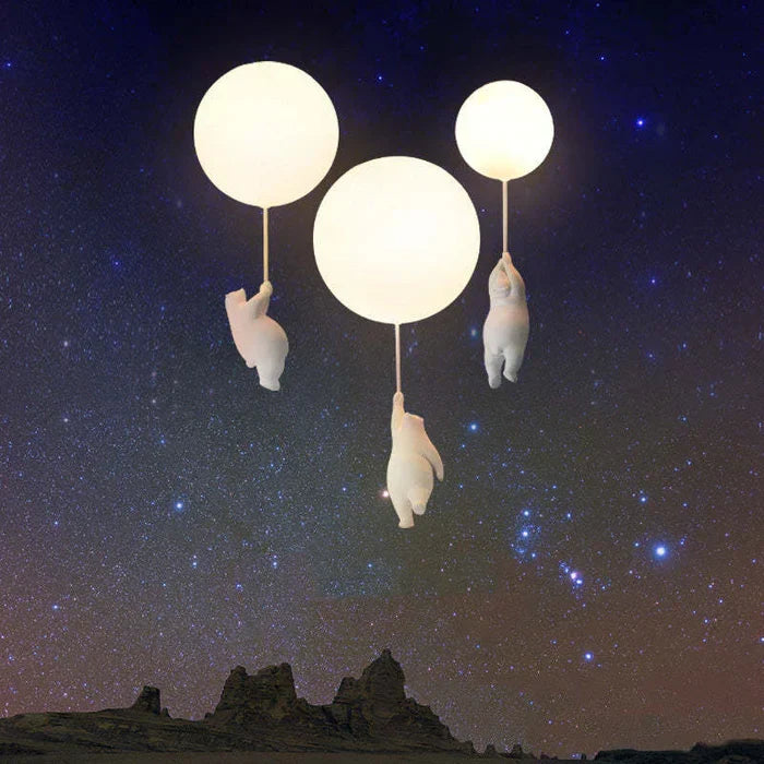 Nursery bear and balloon pendant light. Whimsical LED plafondlamp, ideal for kids' room lighting.