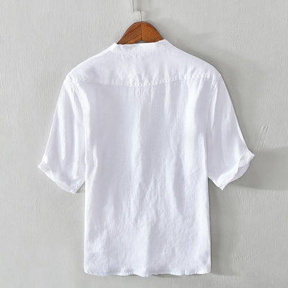 Men's relaxed fit casual button-up shirt, versatile summer wear. Breathable collared top for everyday style.