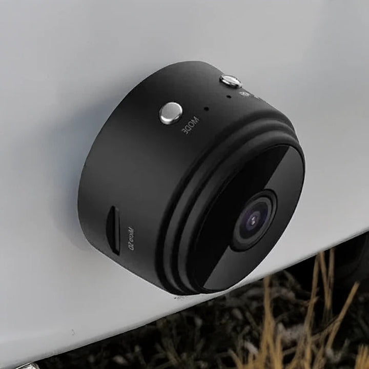 Wireless waterproof backup camera for RVs & trailers, enhancing vehicle safety & parking assist with clear views.
