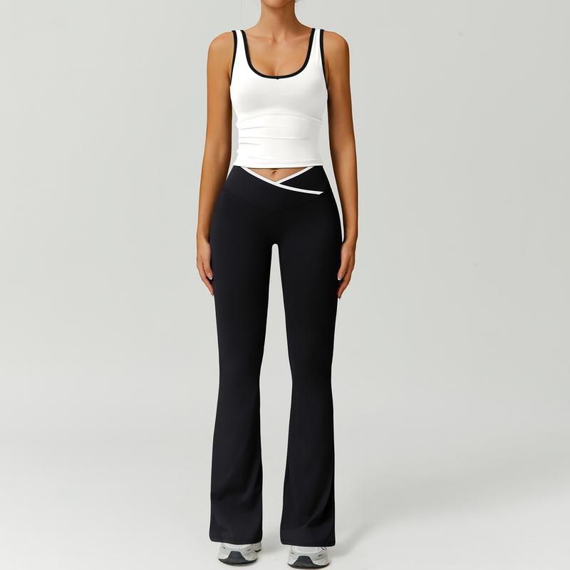 Women's activewear capri legging & sports bra set for yoga & gym workouts.