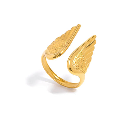 Women's adjustable gold-plated stainless steel ring featuring elegant guardian angel wings. Feather design.