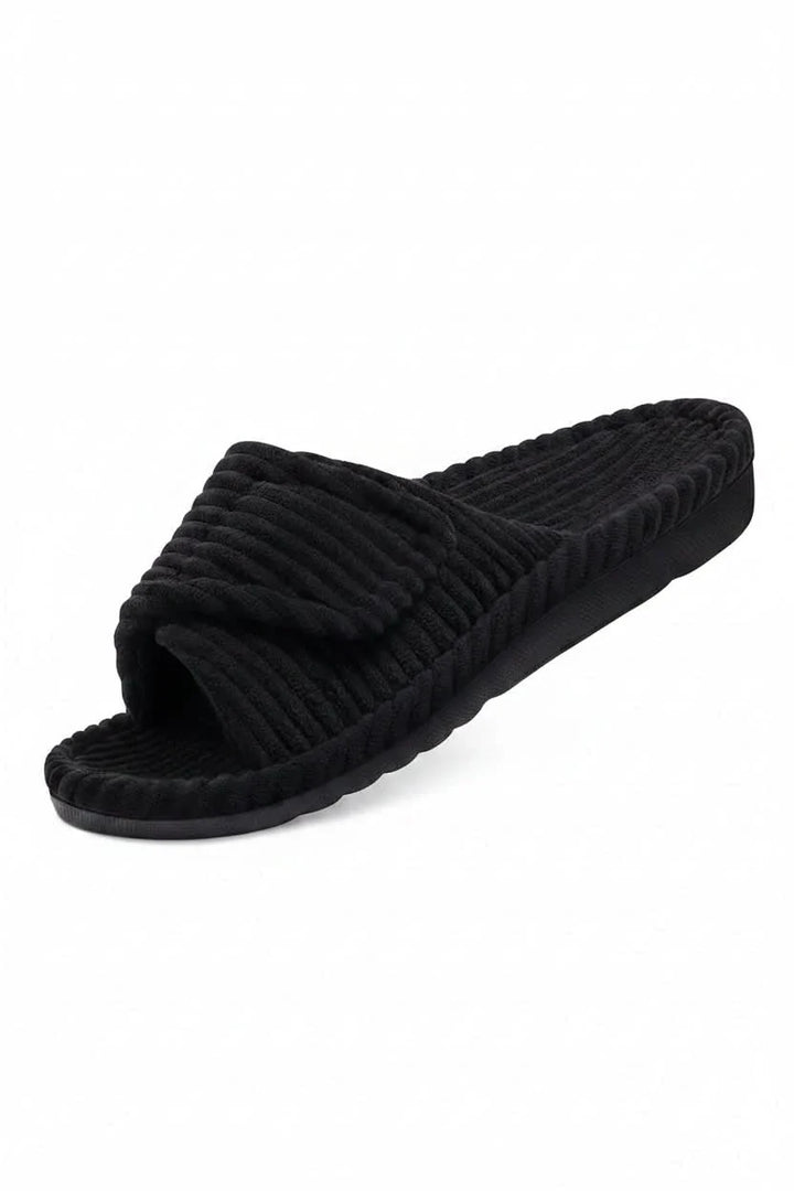 Cozy women's open-toe adjustable slippers, perfect slip-on footwear for ultimate relaxation and indoor comfort.