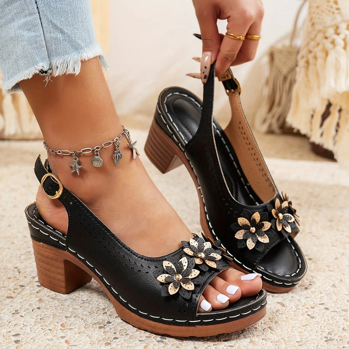 Versatile women's adjustable sandals for daily wear & summer activities. Secure & comfy.