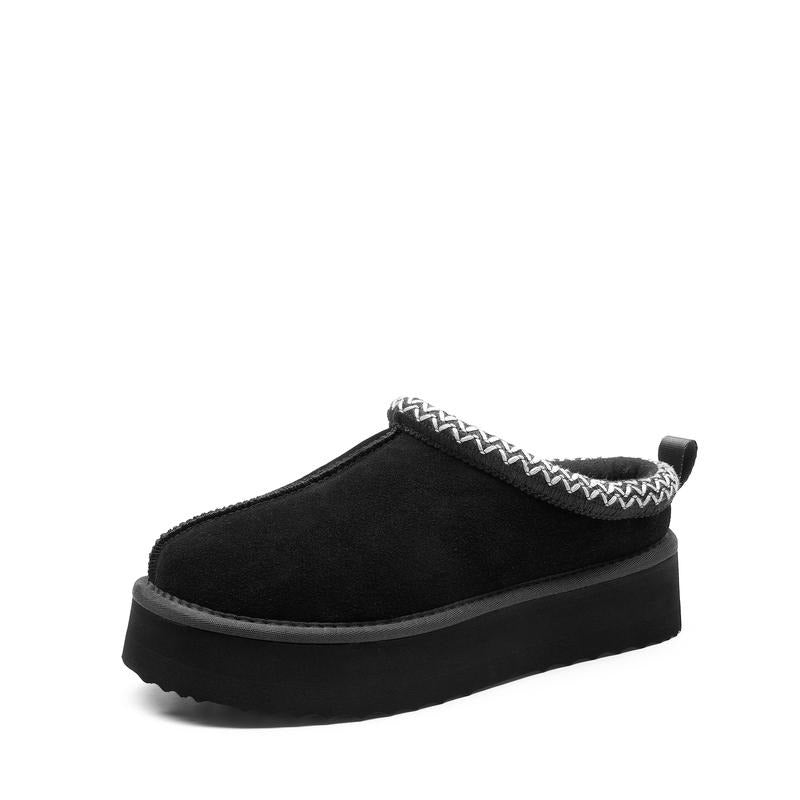 Stylish women's Alassio platform slippers; comfortable slip-on house shoes perfect for loungewear & relaxation.