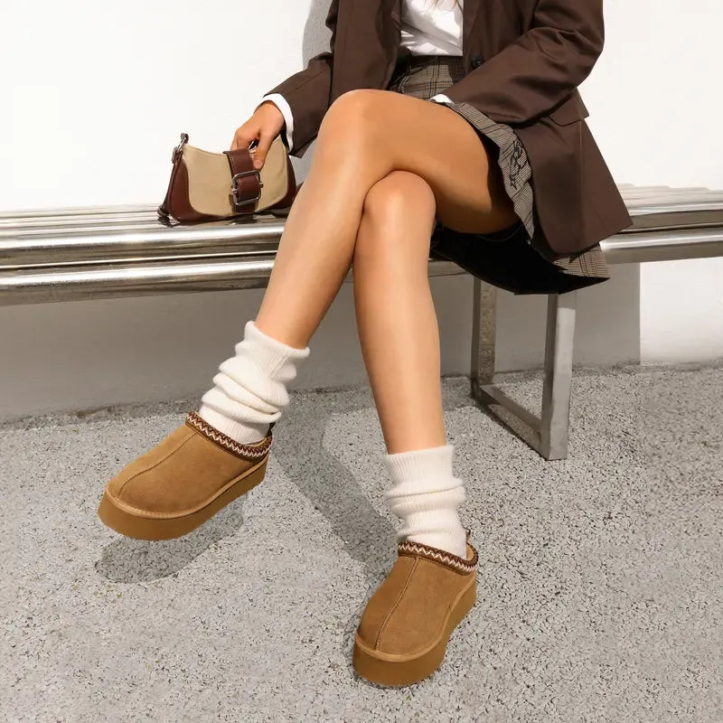 Alassio women's platform house slippers, providing supportive platform & ultimate comfort for indoor use.