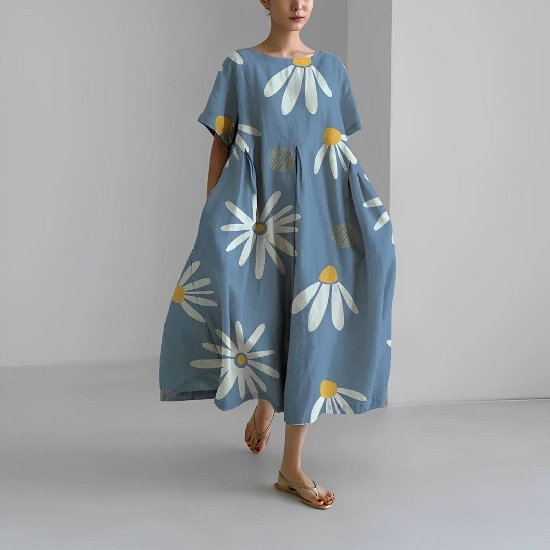 Comfortable women's artistic print midi dress. Relaxed fit, beautiful design for everyday and vacation wear.