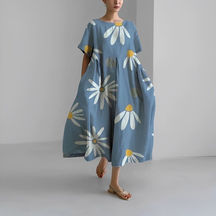 Comfortable women's artistic print midi dress. Relaxed fit, beautiful design for everyday and vacation wear.
