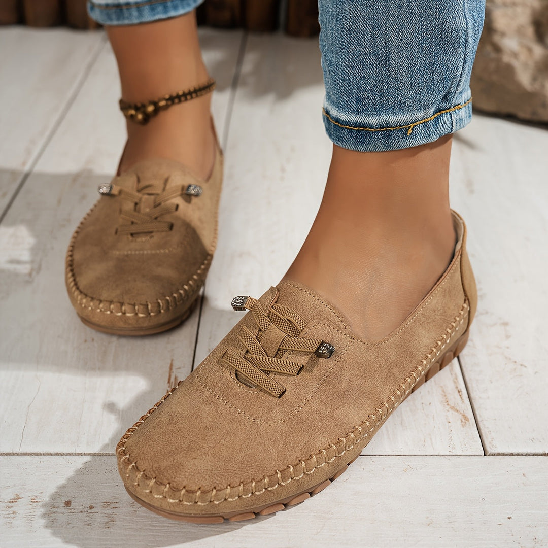 Elegant women's Ashley tassel loafers, casual slip-ons with arch support for everyday comfort.