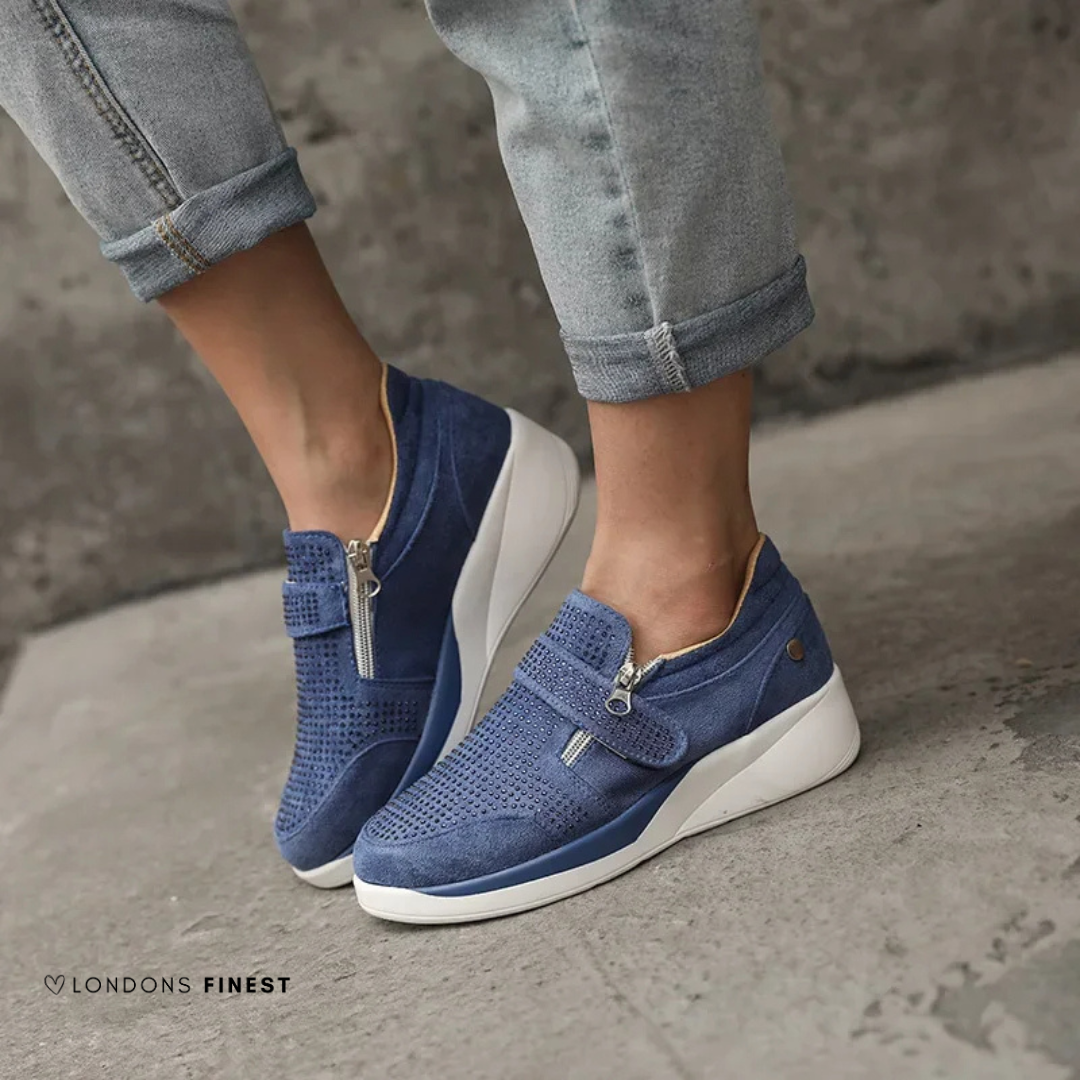 Stylish women's comfort sneakers with cushioned soles & arch support, ideal for stable everyday walking & active lifestyles.