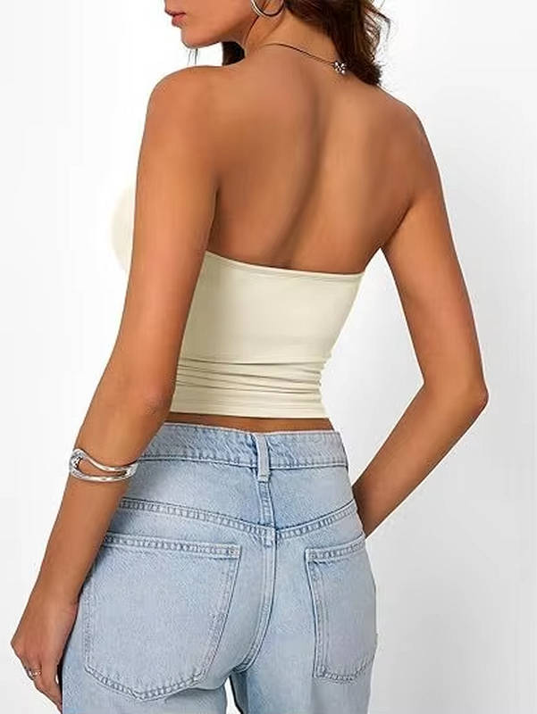 Stylish women's seamless stretch bandeau, strapless crop top for a casual summer look.