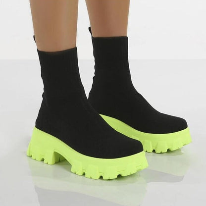Versatile women's slip-on ankle boots, ideal for fashion-forward casual and daily outfits.