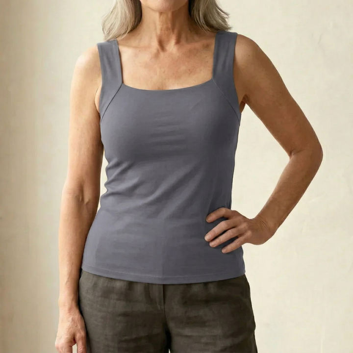 Everyday essential women's tank top with integrated bra, designed for maximum comfort.