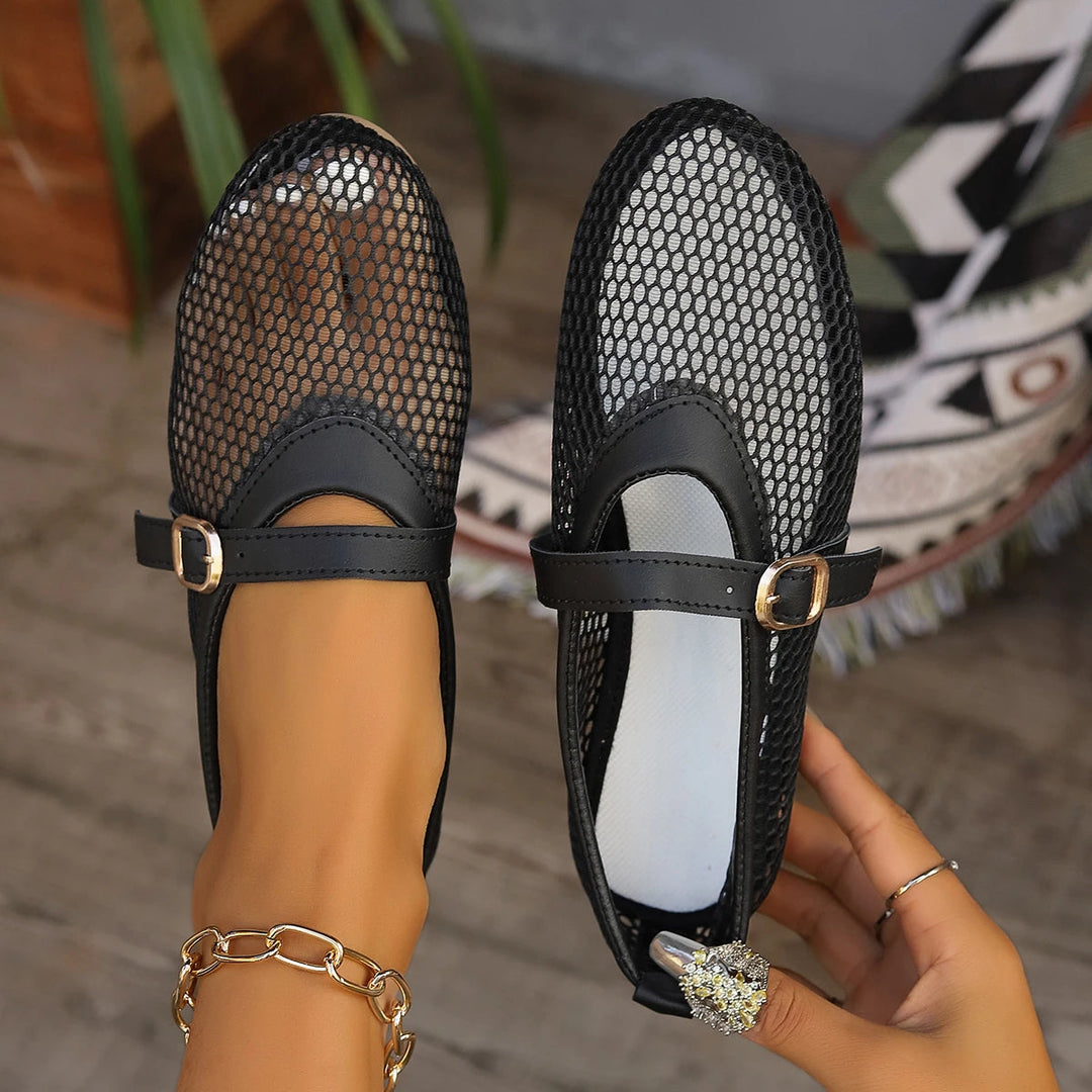 Light and breathable mesh Mary Jane flats for women, ideal comfortable spring/summer everyday shoes.