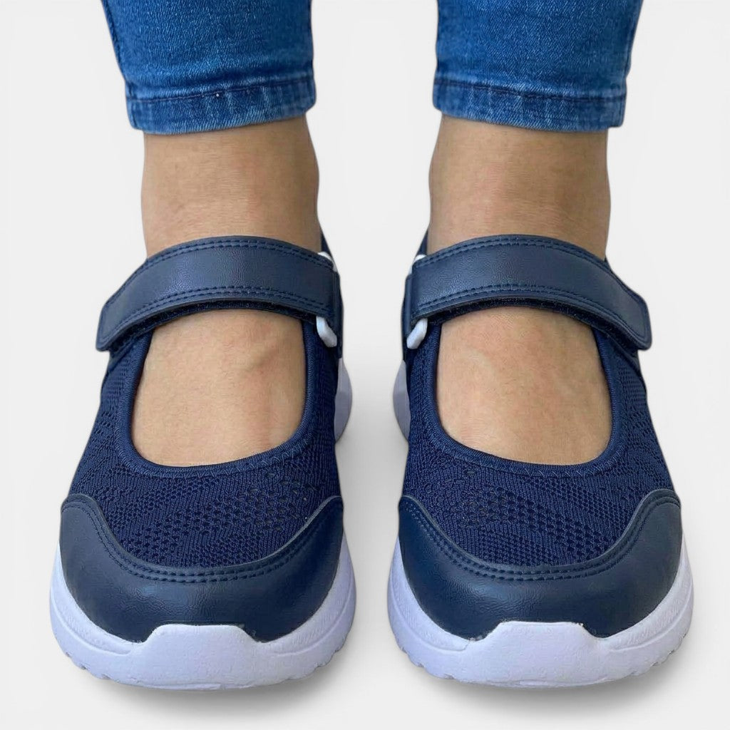 Lightweight women's walking sneakers, breathable and orthopedic for supreme all-day comfort.