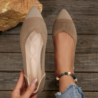 Black Calora comfort flats, women's breathable slip-on, elegant pointed toe for everyday.