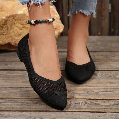 Elegant pointed toe slip-on flats for women, Calora comfort, ideal for everyday versatile style.
