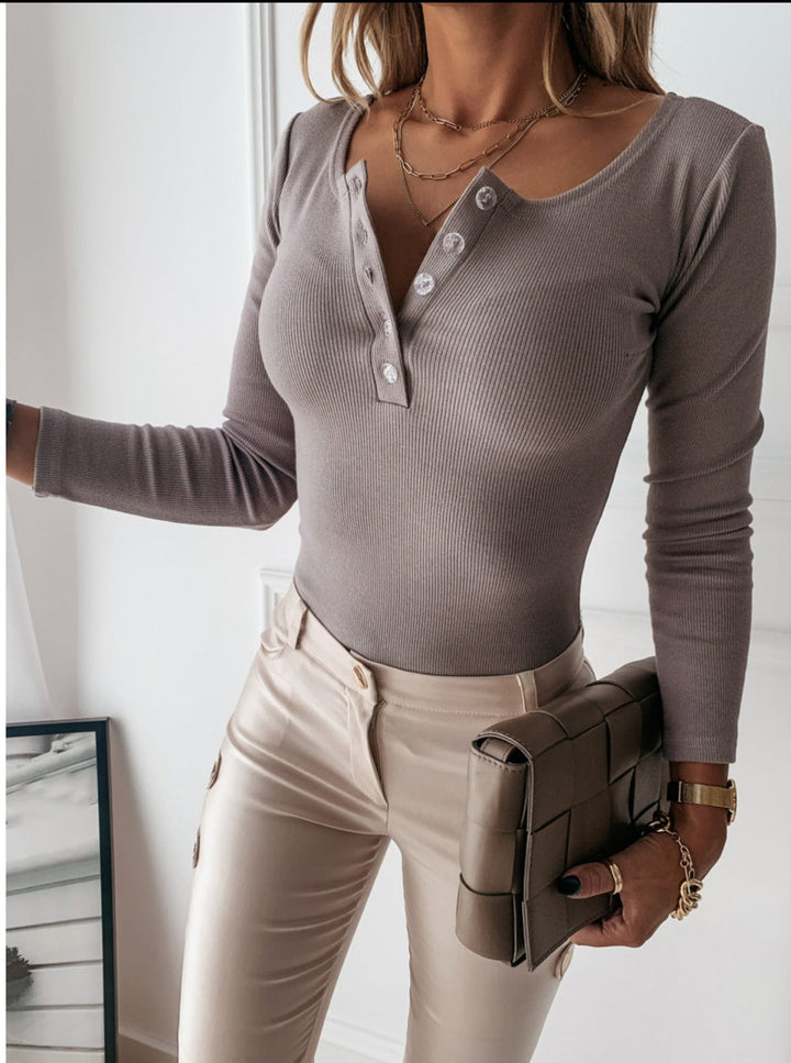 Everyday long sleeve button-front top for women, suitable for both casual outings & professional environments.