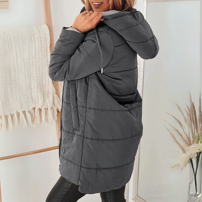 Versatile women's hooded puffer jacket, offering casual style & winter warmth for fall fashion.