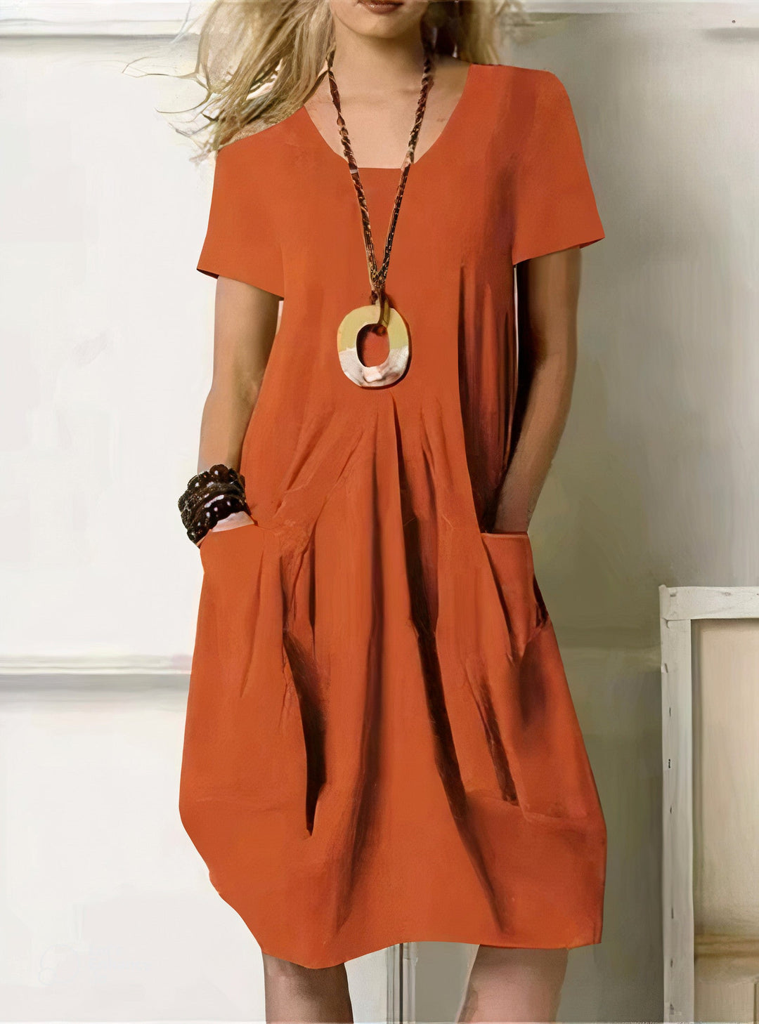 Relaxed fit women's dress, a versatile casual style for everyday wear. Perfect for spring & summer fashion.