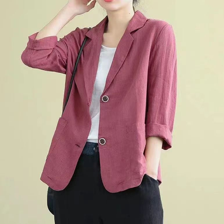Modern women's single-breasted blazer. Relaxed fit, notch lapel for versatile smart casual, office, or everyday wear.