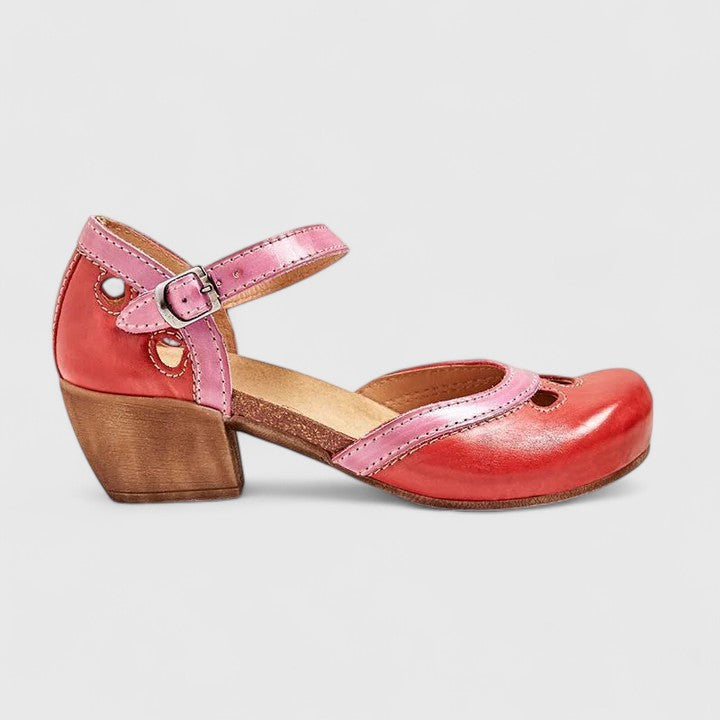 Soft & comfortable women's casual walking sandals, open-toe and breathable for daily summer activities.