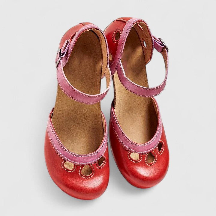 Trendy women's open-toe sandals, breathable & comfortable casual footwear ideal for summer walking.